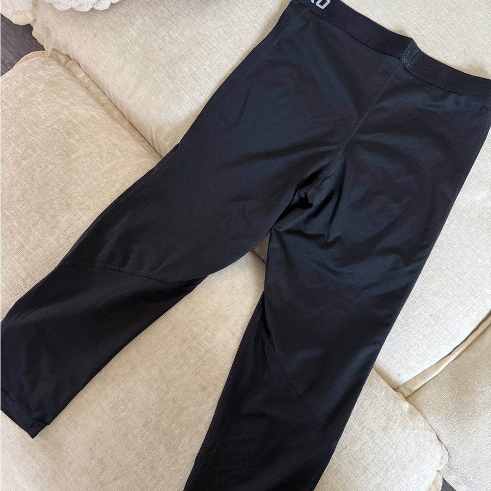Nike Pro Cropped Black Athletic Leggings - Picture 5 of 6